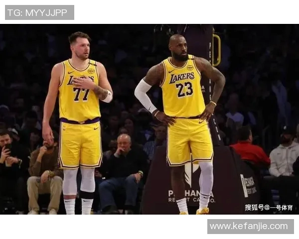 班顿独得23分助力湖人战胜开拓者稳居西部第三詹姆斯东契奇缺阵影响比赛走势